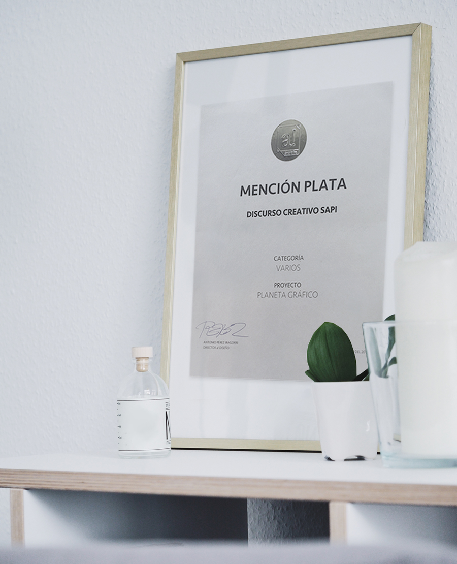 html5 bootstrap by colorlib.com